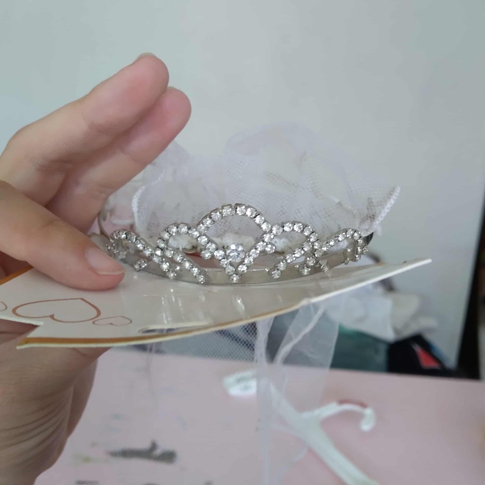 Bridal Veil Hair Comb Adorable ! With Rhinestone Crown